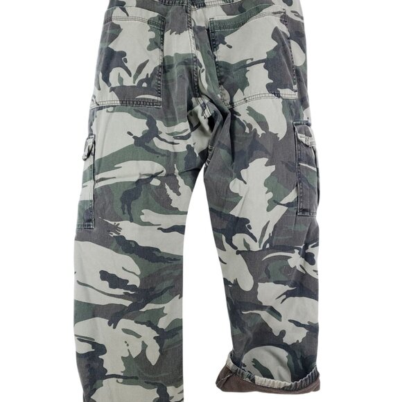 Wrangler Camo Cargo Pants Mens Size 36x30 Relaxed Fit Outdoor Wear - Picture 2 of 11